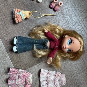 Bratz Kidz with accessories clothing